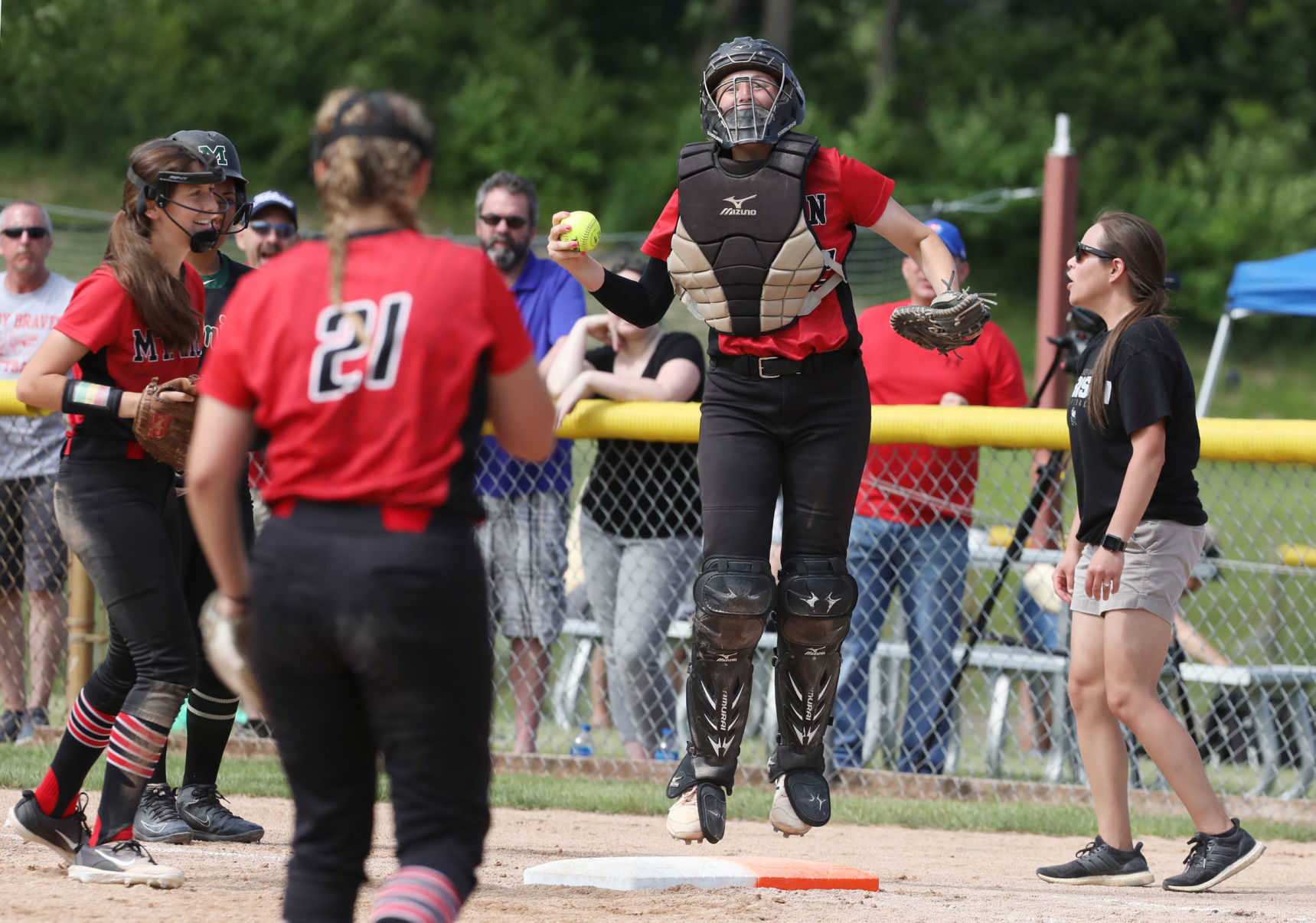 Mount Zion vs Kankakee Bishop McNamara softball 12 6.8.19.jpg